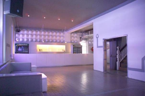 Deluxe nightclub interior designed and build